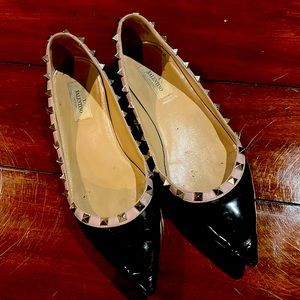 Valentine Rockstud Flats, size 40